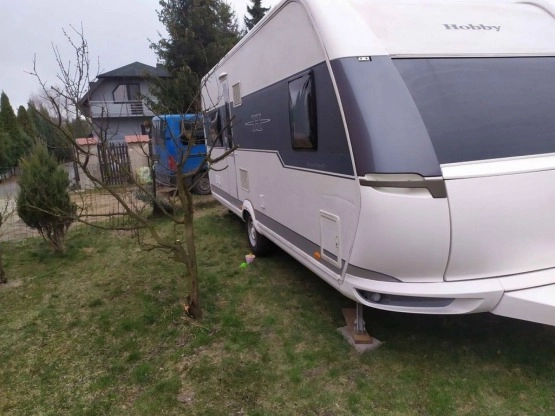                         Przyczepa kempingowa Hobby Excellent 560 CFE - zdjęcie 3
                        