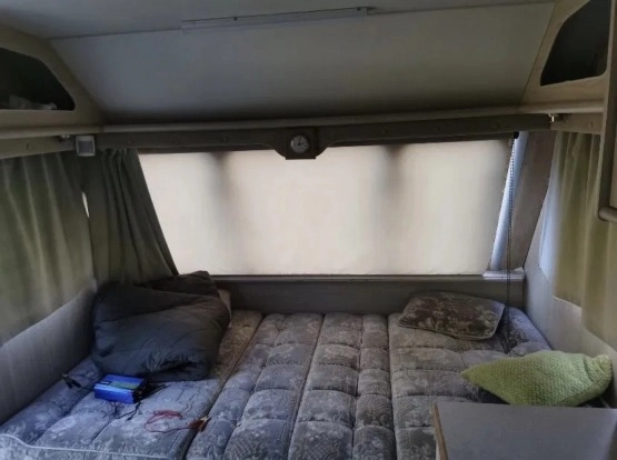                         Abi Ace Harmony przyczepa kempingowa, DMC 1150 kg, faktura - zdjęcie 3
                        