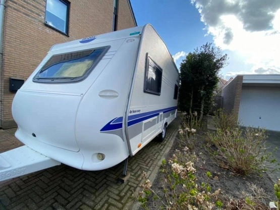                         Przyczepa Hobby de Luxe 450, 2004 r. - zdjęcie 2
                        