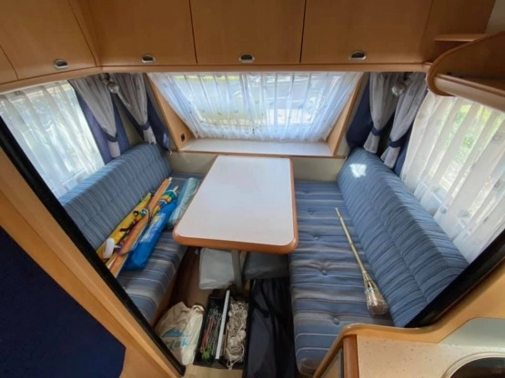                         Przyczepa Hobby de Luxe 450, 2004 r. - zdjęcie 9
                        