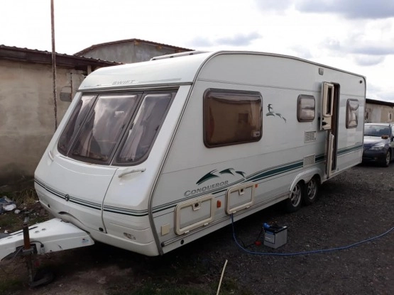                         Sprzedam przyczepę marki Swift Conqueror 640, 2002 r. - zdjęcie 1
                        