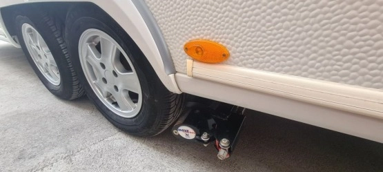                         Prywatne Hobby 635 2008 r., mover, przedsionek Isabella, klimatyzacja podłogowa Truma 2300 - zdjęcie 10
                        