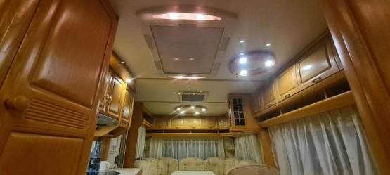                         Prywatne Hobby 635 2008 r., mover, przedsionek Isabella, klimatyzacja podłogowa Truma 2300 - zdjęcie 20
                        