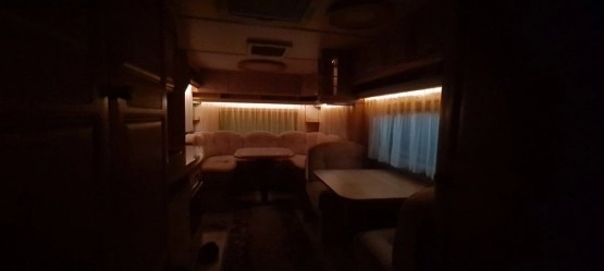                         Prywatne Hobby 635 2008 r., mover, przedsionek Isabella, klimatyzacja podłogowa Truma 2300 - zdjęcie 28
                        