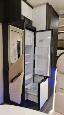                         Ford Magis 84 M Kamper 5-osobowy wynajem NOWY 2021r. Wypożycz! - zdjęcie 1
                        