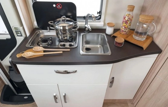                         Citroen Giottiline Kamper 4-osobowy wynajem NOWY 2021r. Wypożycz! - zdjęcie 5
                        