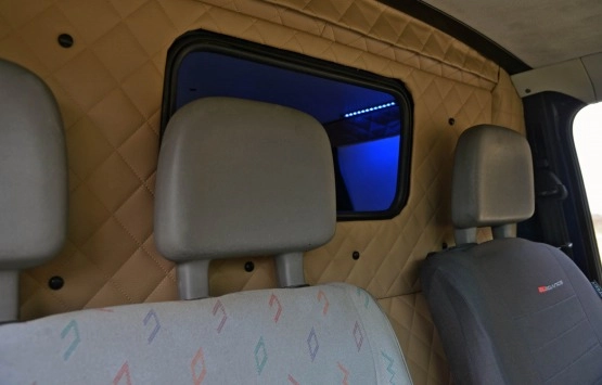                         VW T4 Camper - zdjęcie 14
                        