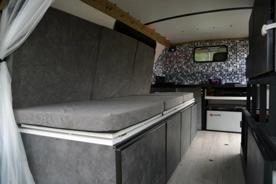                         VW T4 Camper - zdjęcie 2
                        