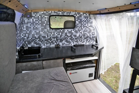                         VW T4 Camper - zdjęcie 6
                        