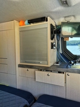                         Buskamper Renault Trafic 2015 r. - zdjęcie 16
                        