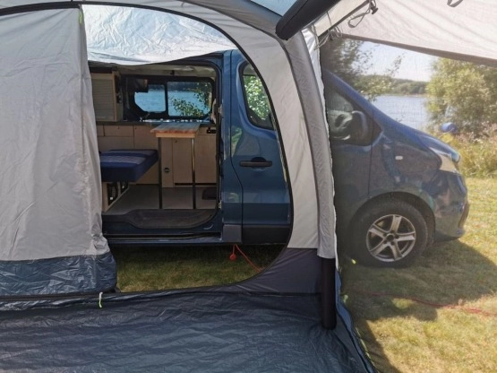                         Buskamper Renault Trafic 2015 r. - zdjęcie 3
                        