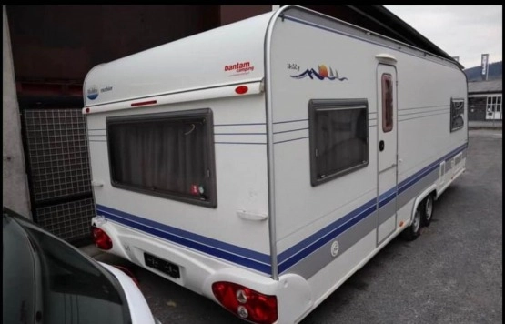                         Przyczepa Hobby 600 UF, 2005 r. - zdjęcie 3
                        