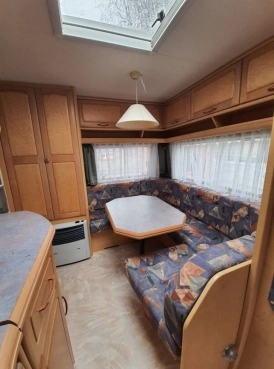                         Sprzedam piękną przyczepę Hobby 495 Exclusive + namiot Isabella - zdjęcie 21
                        