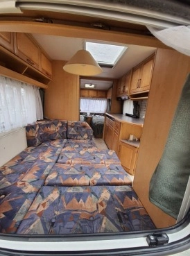                         Sprzedam piękną przyczepę Hobby 495 Exclusive + namiot Isabella - zdjęcie 24
                        