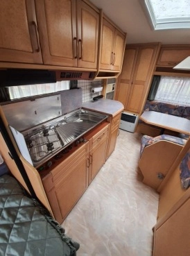                         Sprzedam piękną przyczepę Hobby 495 Exclusive + namiot Isabella - zdjęcie 33
                        