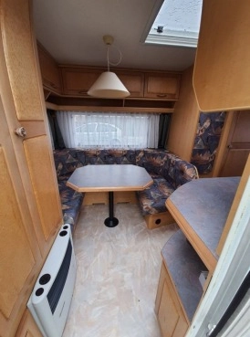                         Sprzedam piękną przyczepę Hobby 495 Exclusive + namiot Isabella - zdjęcie 34
                        