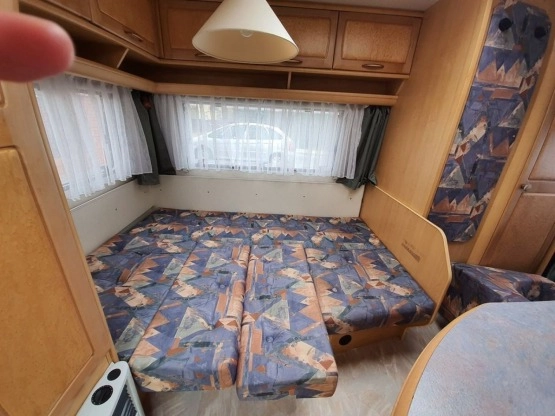                         Sprzedam piękną przyczepę Hobby 495 Exclusive + namiot Isabella - zdjęcie 40
                        