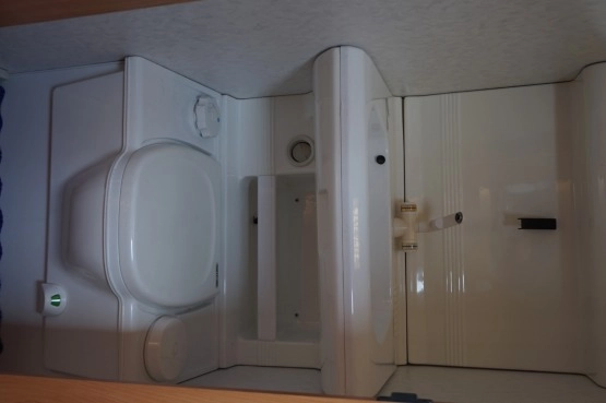                         Przyczepa Hobby Excellent 495 2003r. Mover Stan BDB Zarej.  - zdjęcie 14
                        