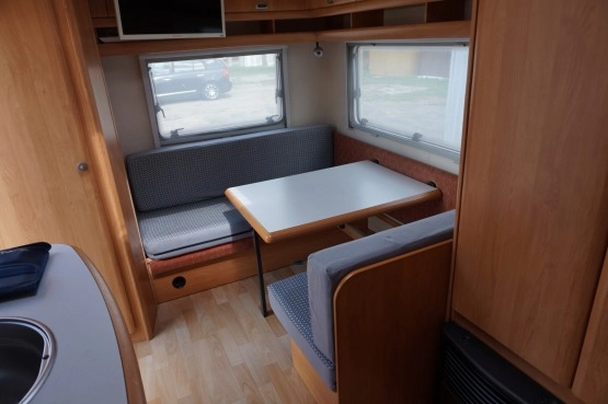                         Przyczepa Hobby Excellent 495 2003r. Mover Stan BDB Zarej.  - zdjęcie 7
                        