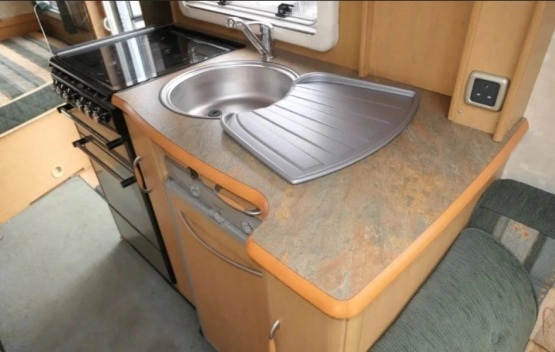                         Przyczepa Abbey Vogue 418, 2004 r. - zdjęcie 10
                        