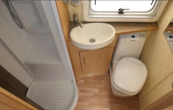                         Przyczepa Abbey Vogue 418, 2004 r. - zdjęcie 7
                        