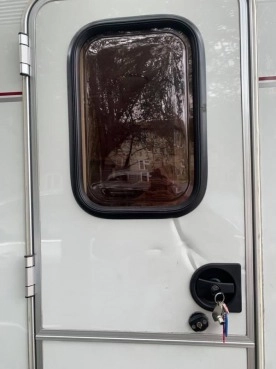                         Przyczepa Elddis Crusader Typhoon, 2003 r. - zdjęcie 7
                        