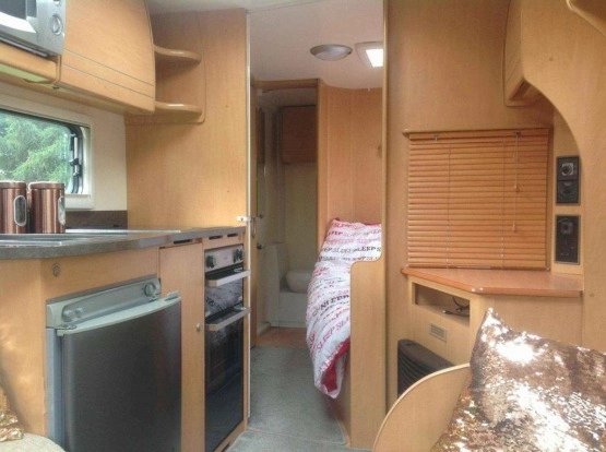                         Bailey Olympus 504 z 2010 r. - zdjęcie 9
                        