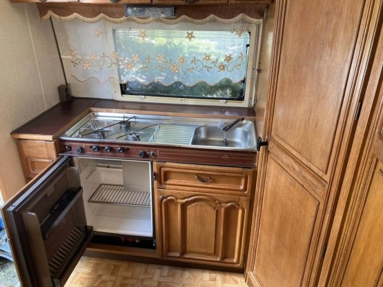                         Przyczepa kempingowa Hobby 400 Prestige - zdjęcie 6
                        