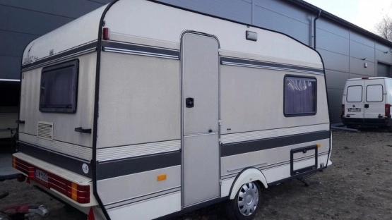                         Przyczepa Hobby Classic, 1991 r. - zdjęcie 3
                        