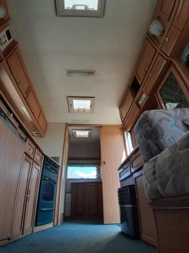                         Przyczepa LUNAR DELTA 520 w pełni sprawna, przedsionek, możliwy transport - zdjęcie 15
                        