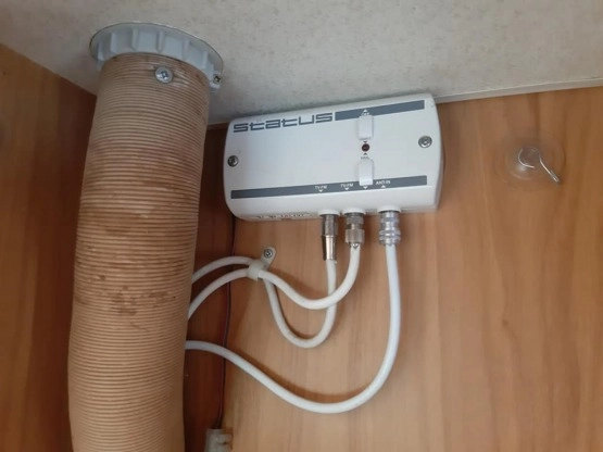                         Przyczepa LUNAR DELTA 520 w pełni sprawna, przedsionek, możliwy transport - zdjęcie 16
                        