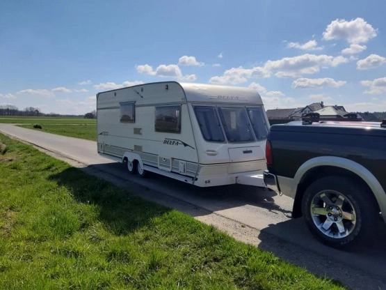                         Przyczepa LUNAR DELTA 520 w pełni sprawna, przedsionek, możliwy transport - zdjęcie 4
                        