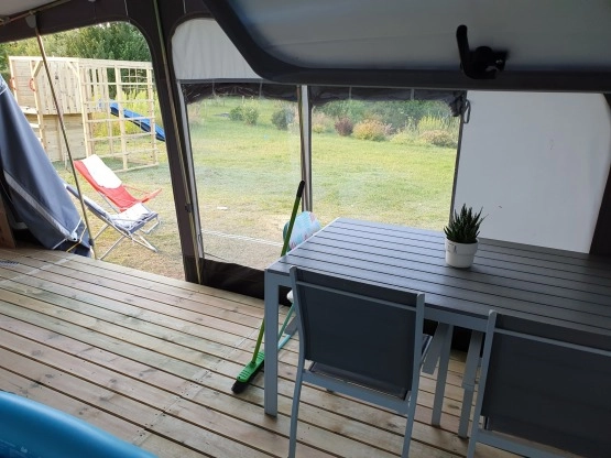                         ADRIA ADORA 562UP z 2005r. 1400kg DMC , przedsionek + drewniany podest , pokrowiec na zimę. Woj. Pomorskie - zdjęcie 14
                        