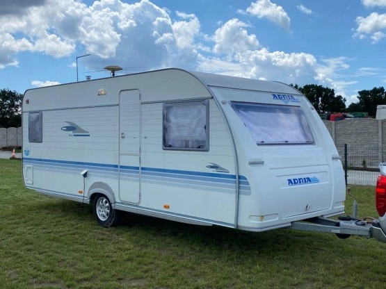                         ADRIA ADORA 562UP z 2005r. 1400kg DMC , przedsionek + drewniany podest , pokrowiec na zimę. Woj. Pomorskie - zdjęcie 15
                        