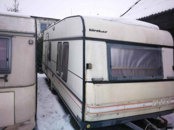                         Przyczepa Burstner 1989 - zdjęcie 3
                        