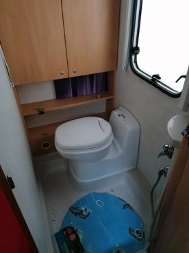                         Przyczepa burstner 2000 - zdjęcie 13
                        