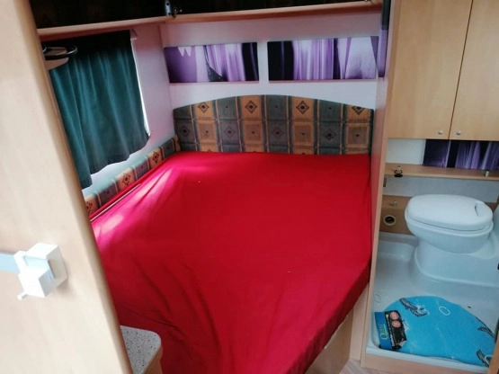                         Przyczepa burstner 2000 - zdjęcie 3
                        