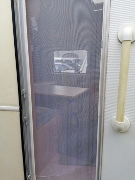                         Przyczepa burstner 2000 - zdjęcie 9
                        