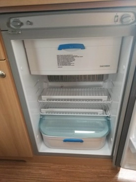                         LMC TEC 45O TRB 3-4 os. bezwypadkowa, nieuszkodzona, świetny stan, Warszawa - zdjęcie 9
                        