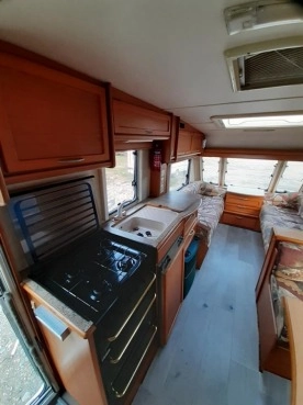                         Przyczepa kempingowa Compass Encounter 500/4 - zdjęcie 4
                        