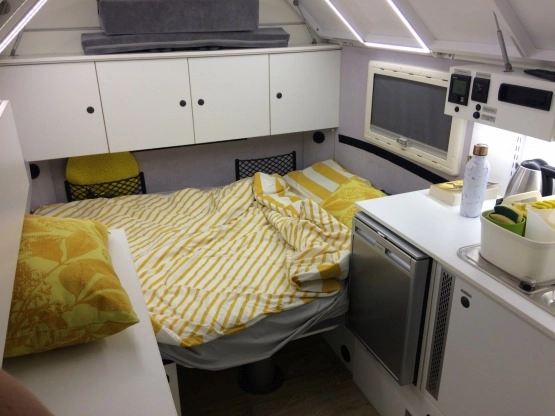                         Przyczepa kempingowa Off Road z podnoszonym dachem - zdjęcie 19
                        