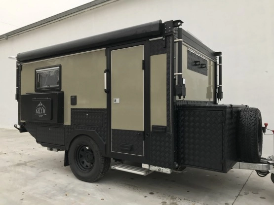                         Przyczepa kempingowa Off Road z podnoszonym dachem - zdjęcie 1
                        