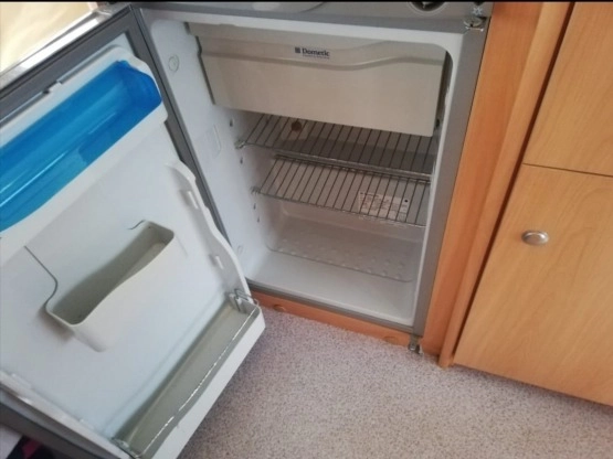                         Knaus Vimara 1100kg dmc 4/5 osobowa  - zdjęcie 2
                        