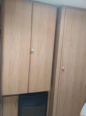                         Przyczepa Hobby 1999 - zdjęcie 15
                        