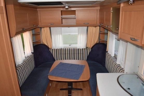                         KNAUS Azur 500FU Premium 4/5 os. Moover, prysznic, toaleta - zdjęcie 7
                        