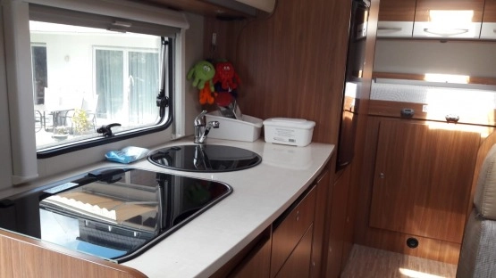                         Kamper Fiat Ducato Carado A464 Alkowa 5/6 Osób Idealny - zdjęcie 2
                        