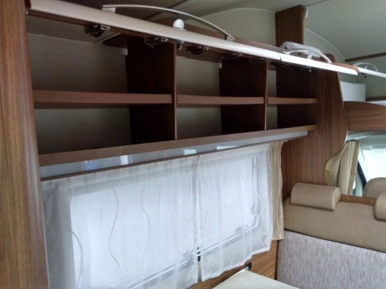                         Kamper Fiat Ducato Carado A464 Alkowa 5/6 Osób Idealny - zdjęcie 9
                        