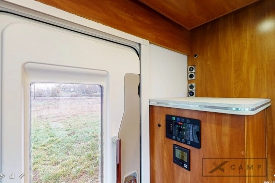                         Kamper Laika KOSMO 209E - zdjęcie 1
                        