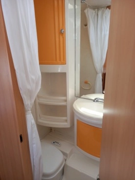                         Dethleffs Camper 510V - zdjęcie 11
                        