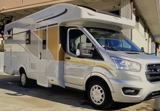                         Kamper Ci Magis 87XT Plus Elite Nowy - zdjęcie 1
                        